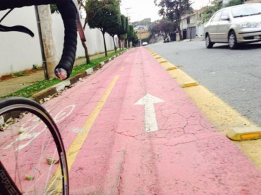 Bikers Rio pardo | Notícia | Câmara dos Deputados aprova proposta de multa gravíssima para estacionamento sobre ciclovia