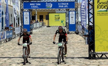 Bikers Rio Pardo | NOTÍCIAS | Dupla austríaca vence etapa mais longa e assume liderança da Brasil Ride