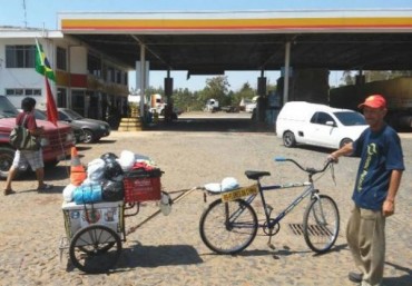 Bikers Rio Pardo | NOTÍCIAS | Homem pedala mais de 5 mil quilômetros para ver a filha