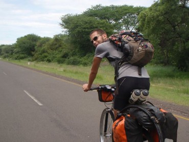 Bikers Rio Pardo | NOTÍCIAS | Ciclista viaja pelo mundo há 8 anos gastando cerca de US$ 15 por dia