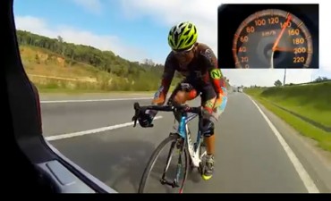 Bikers Rio Pardo | NOTÍCIAS | Evandro Portela pedala a 160 km/h e busca recorde mundial acima de 200 km/h