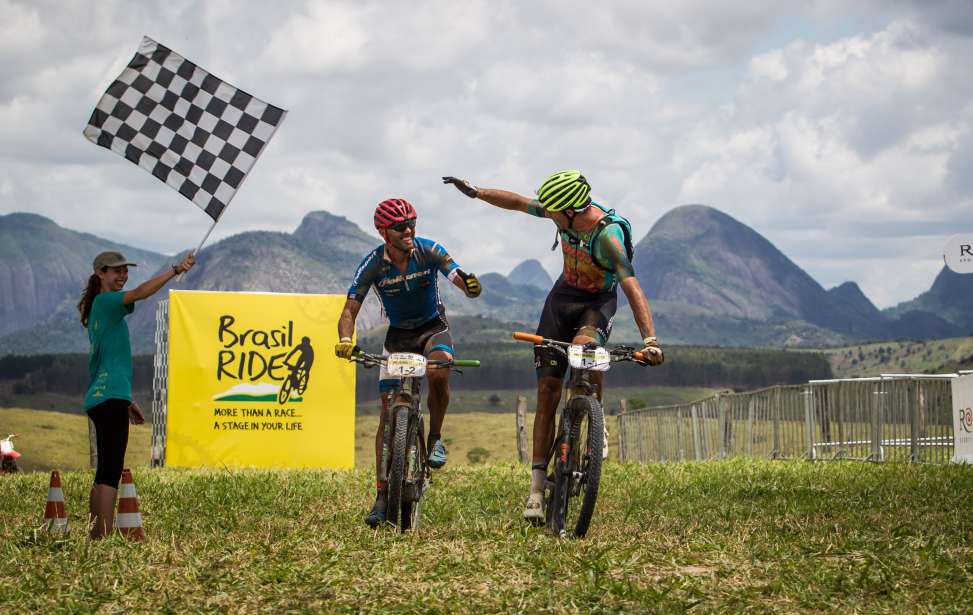 Bikers Rio pardo | Notícia | 2 | Segunda etapa da Brasil Ride tem vitória e liderança dos portugueses Tiago Ferreira e José Silva