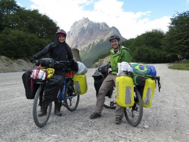 Bikers Rio Pardo | NOTÍCIAS | De bicicleta, casal brasileiro se aventura para conquistar o Himalaia