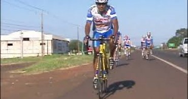 Bikers Rio Pardo | NOTÍCIAS | Homem de 74 anos pedala 150 km por dia e dá exemplo de saúde no PR